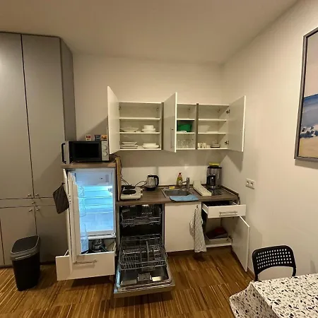 Flat Unterbilk, Free Parking アパート デュッセルドルフ